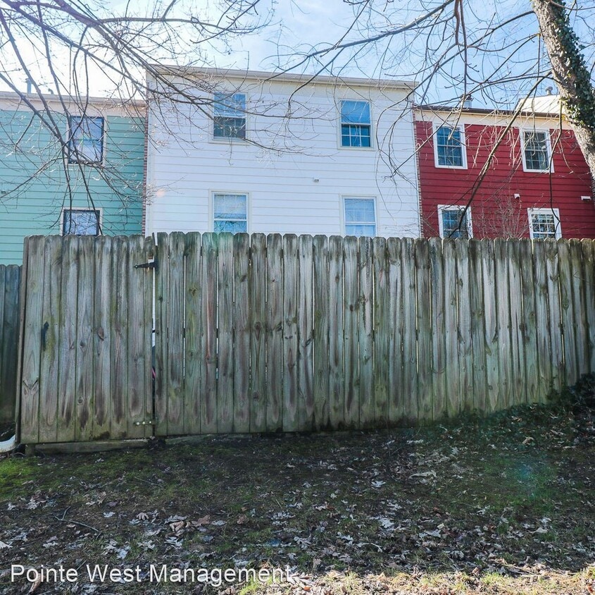 Building Photo - 4 br, 3.5 bath House - 2720 Quincy Court