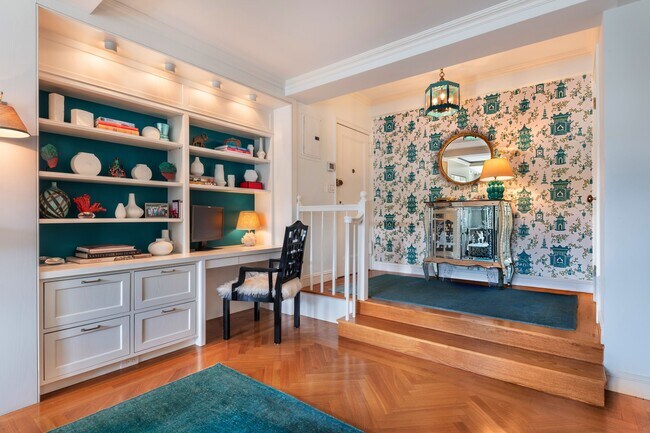 Foto del edificio - 299 W 12th St