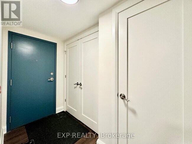 Building Photo - 33 Maple Grove Rd