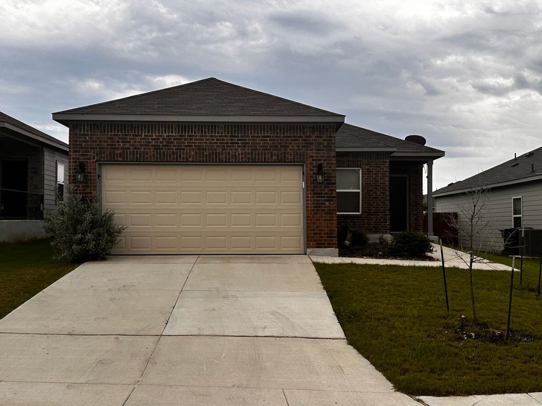 Foto principal - 13014 Heathers Elm