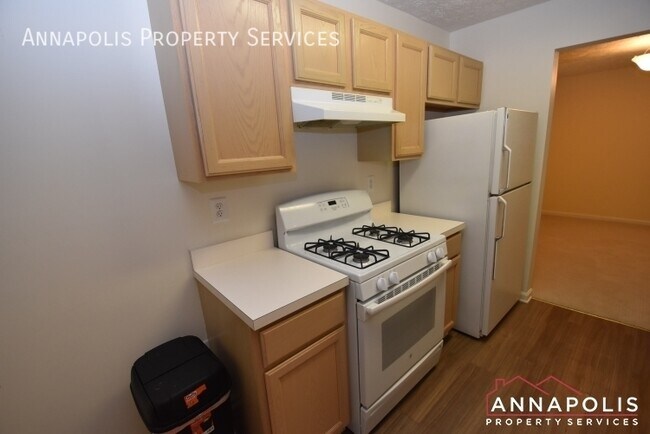 Building Photo - 2058 quaker way #3