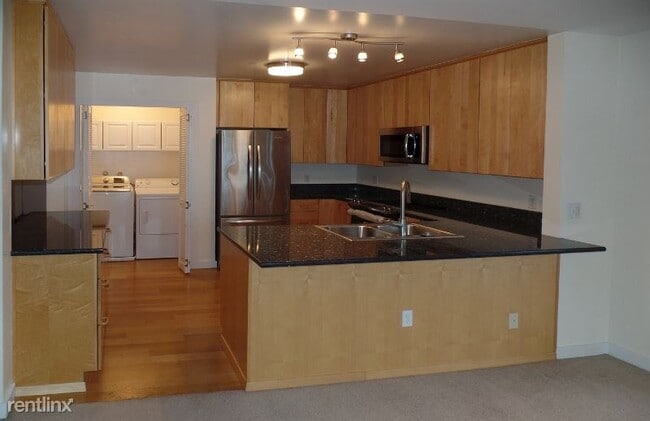 Building Photo - 2 br, 2 bath Condo - 428 Harborview Dr SE