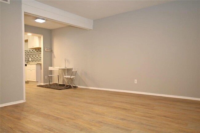 Building Photo - 11647 Chimney Rock Rd
