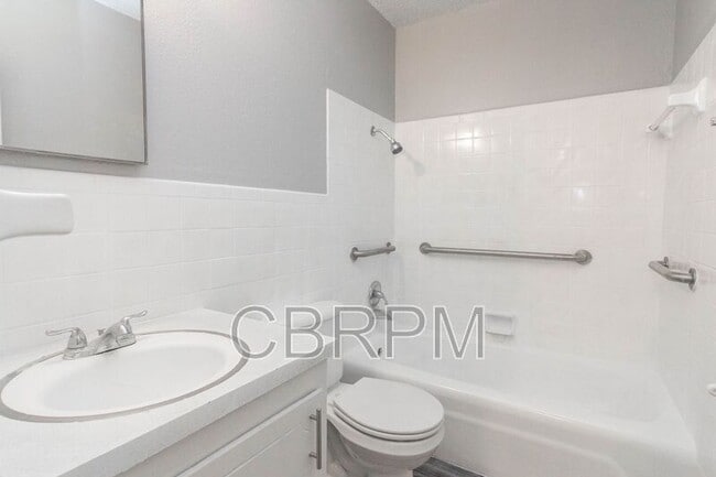 Building Photo - 1309 53rd St