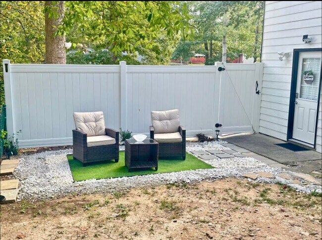 Foto del edificio - 2700 Pine Log Way