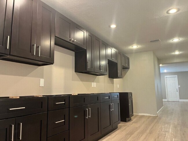 Foto del edificio - 1539 Hialeah St