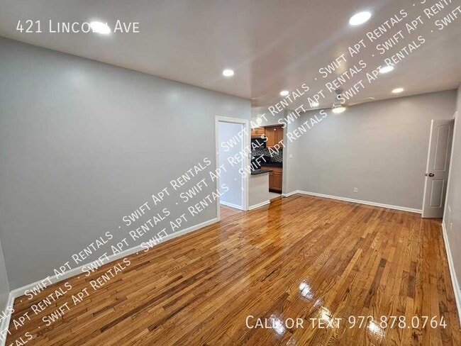 Photo - 421 Lincoln Ave - Apartment