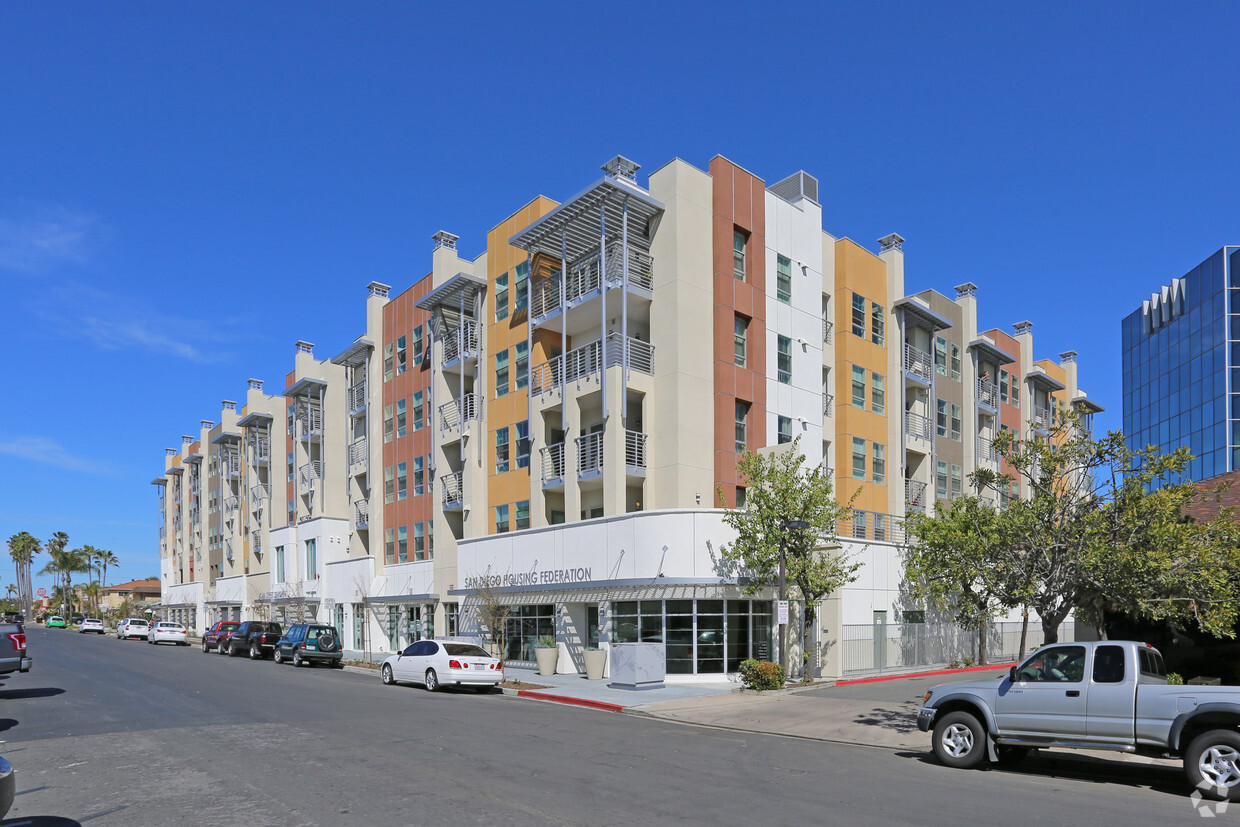 Foto principal - Iowa Street Senior Housing