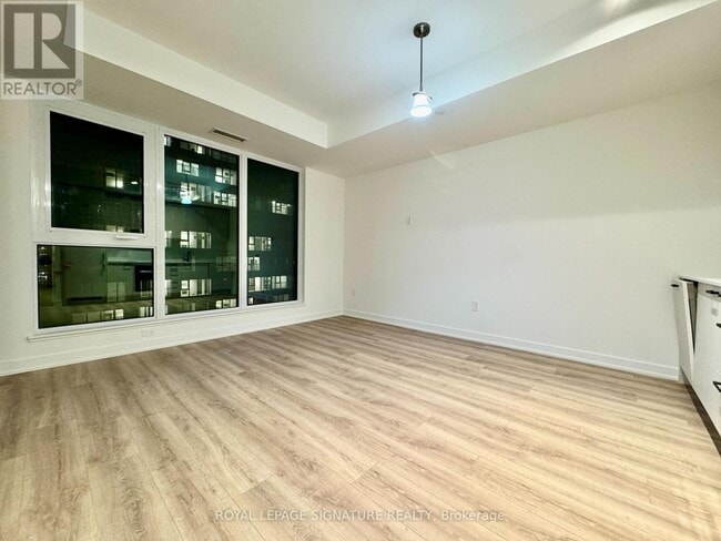 Building Photo - 1 Quarrington Ln