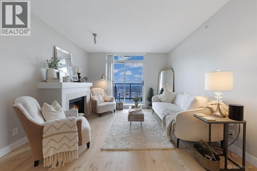 Primary Photo - 1178-1178 Heffley Crescent