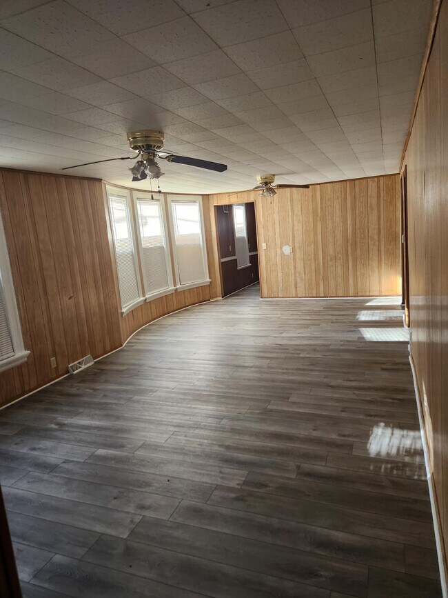 Foto del edificio - 1021 N 24th St