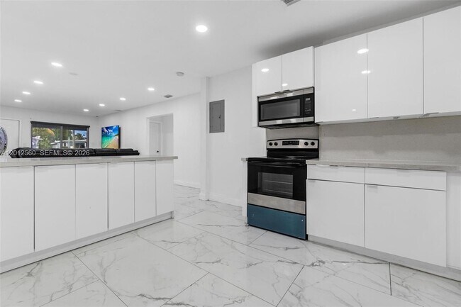 Foto del edificio - 4530 SW 25th St