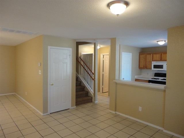 Building Photo - 1237 Vincent Pl