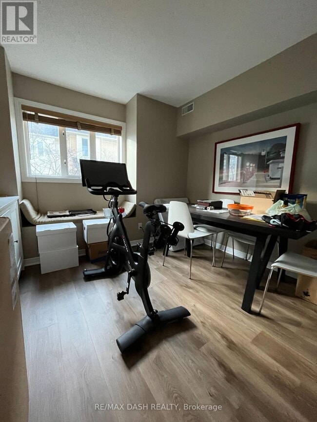 Photo du bâtiment - 208 Niagara St