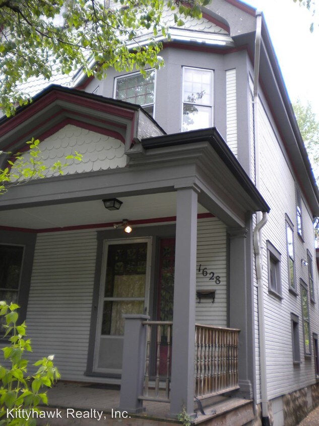 Primary Photo - 1628 E 5th St