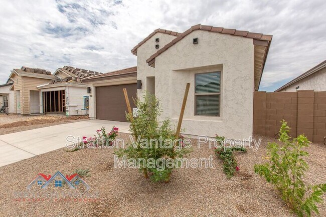 Building Photo - 7842 N 79th Ave