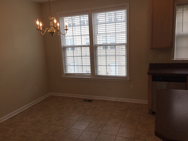 Dining Area - 35772 S Gloucester Cir