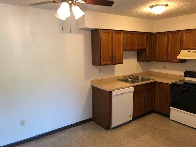 Foto del edificio - 3714 Santiago Dr