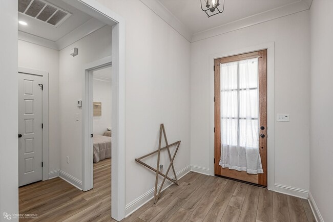 Building Photo - Gorgeous 3 bed 3 bath home for lease | Nor...