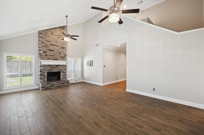 Building Photo - 1311 Ambergate Dr