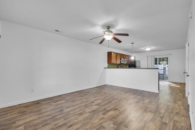 Building Photo - 308 Glen Cannon Drive
