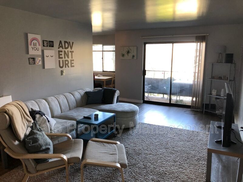 Foto principal - 2121 E Jefferson St