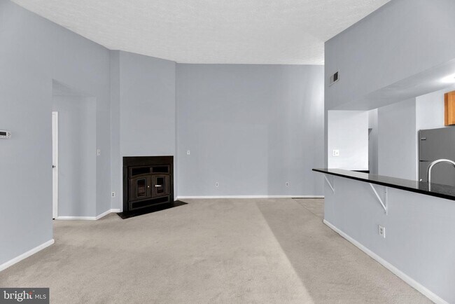Building Photo - 668 Southern Hills Dr