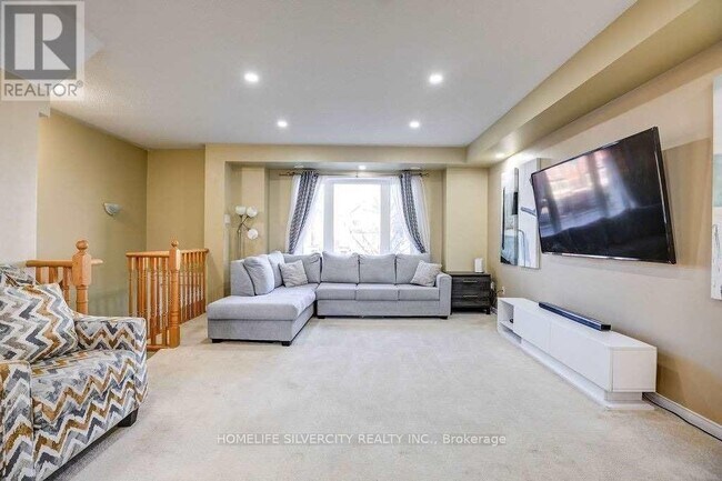 Building Photo - 60 Fairwood Cir