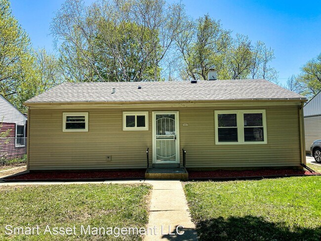 Building Photo - 3 br, 1 bath House - 7407 West Sheridan Av...