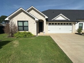 Building Photo - 10750 County Rd 169