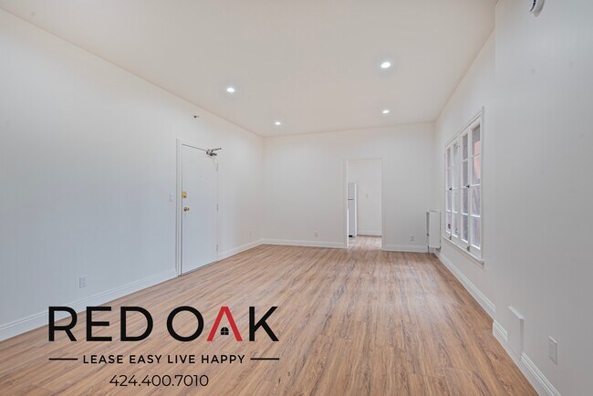 Foto del edificio - 5757 Franklin Ave