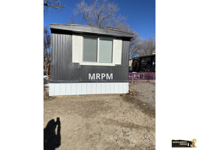 Building Photo - Available Now! Fully Remodeled 2 Bedroom T...
