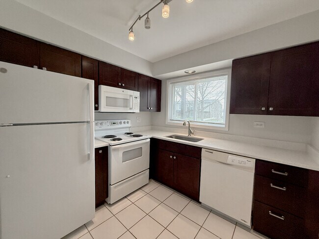 Foto del edificio - 337 N Carter St