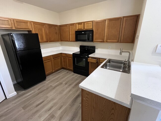 Building Photo - 3640 Kirkpatrick Cir