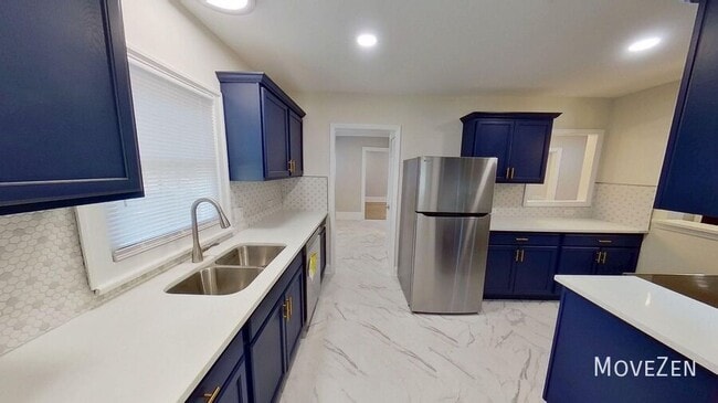 Building Photo - 7 Ratcale Ln