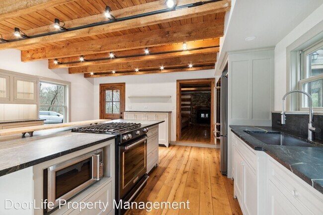 Building Photo - 2 br, 1.5 bath House - 248 Cedar Knoll Rd