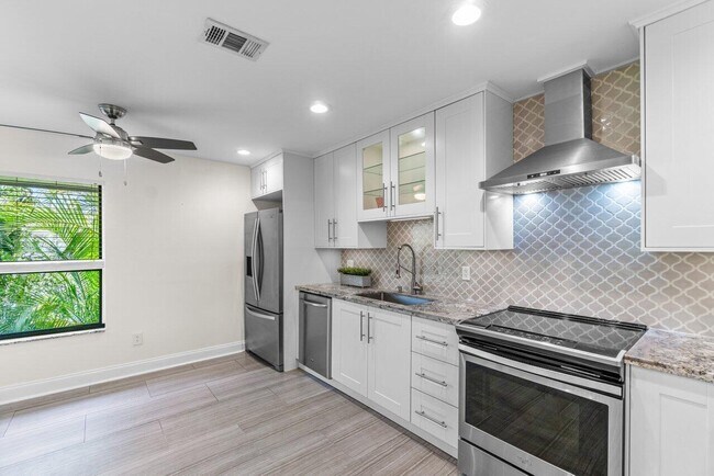 Building Photo - 9240 Sable Ridge Cir