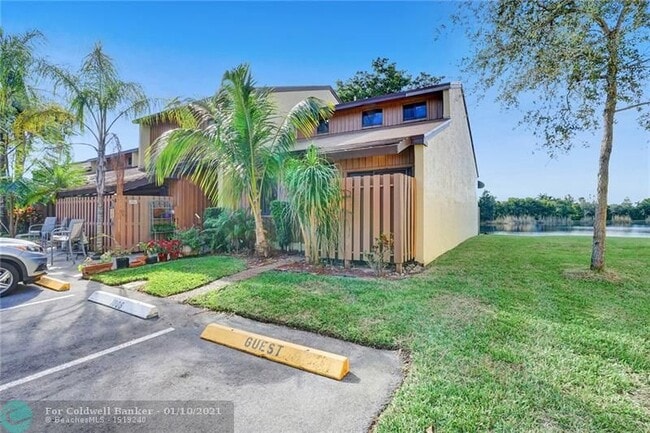 Building Photo - 4241 S Pine Island Rd