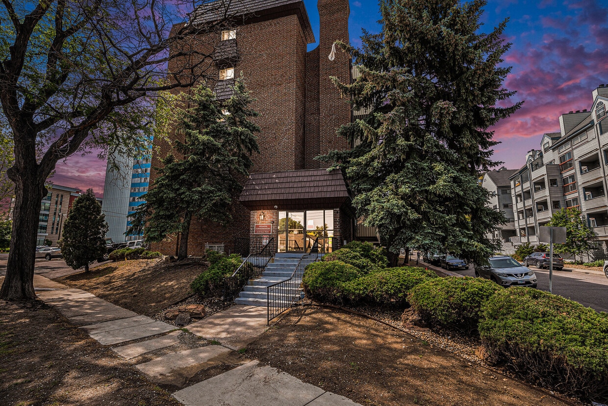 Foto principal - 4110 Hale Pkwy