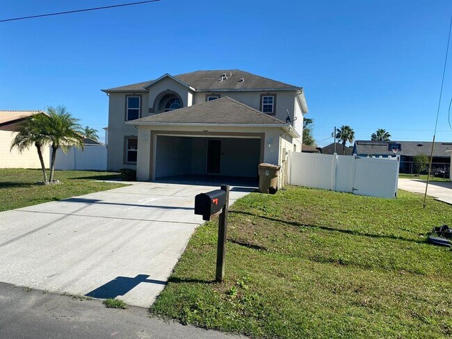 Building Photo - 217 Chadworth Dr