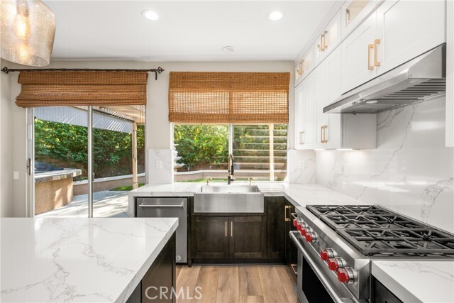 Building Photo - 10880 Osterman Ave
