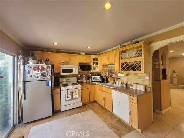 Building Photo - 6541 Wystone Ave