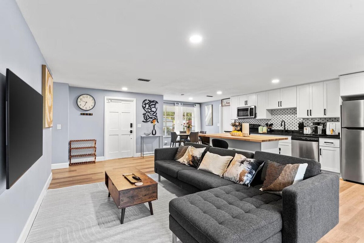 Foto principal - 6507 N 30th St