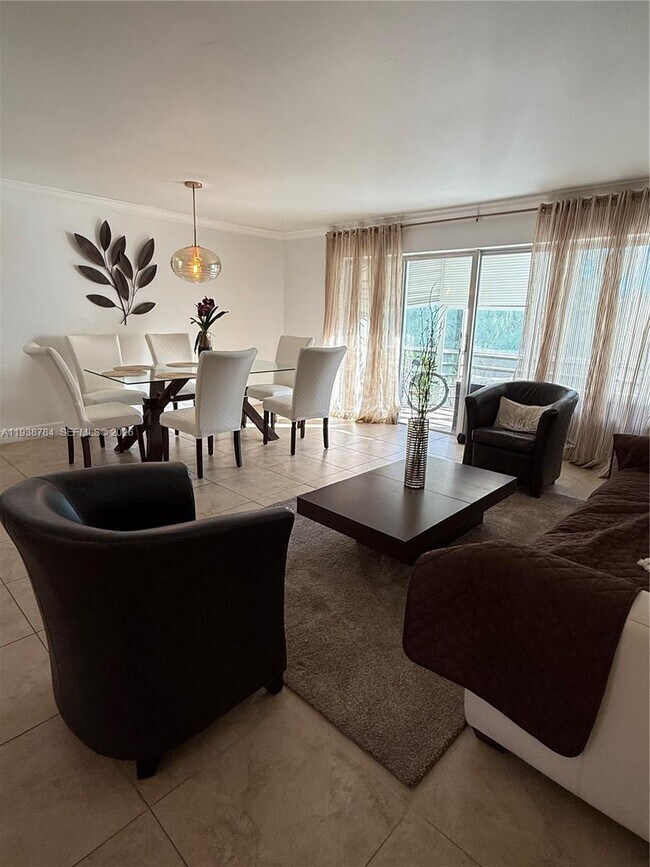 Foto del edificio - 500 NE 14th Ave