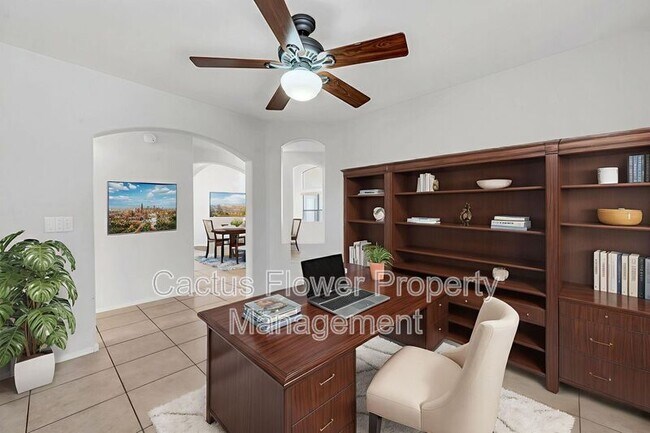 Foto del edificio - 2392 E Morelos St