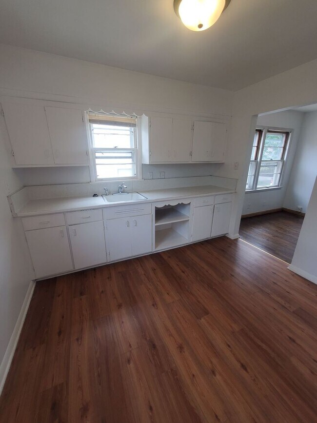 Foto del edificio - 3 Bedroom Single Family