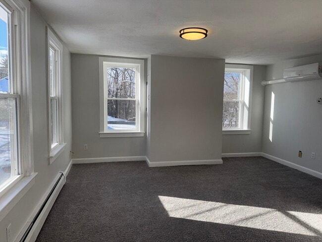 Building Photo - 25 Pine St