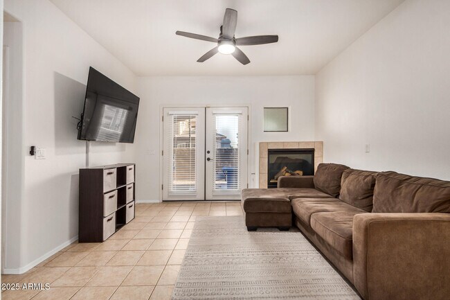 Foto del edificio - 4200 N 82nd St