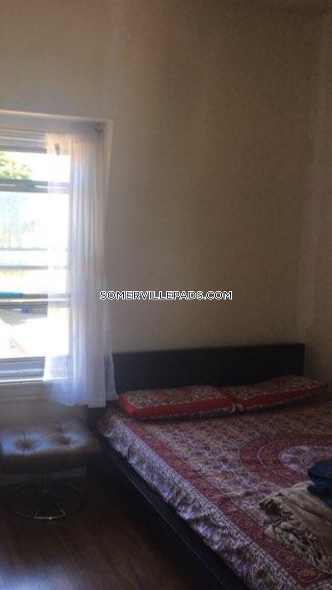 Foto del edificio - 324 Somerville Ave