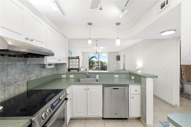 Foto del edificio - 1391 S Ocean Blvd